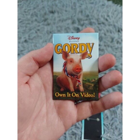 Lot Of 4 Walt Disney Classics Collection Vintage Buttons 1997 Winnie-The-Pooh - Picture 4 of 7